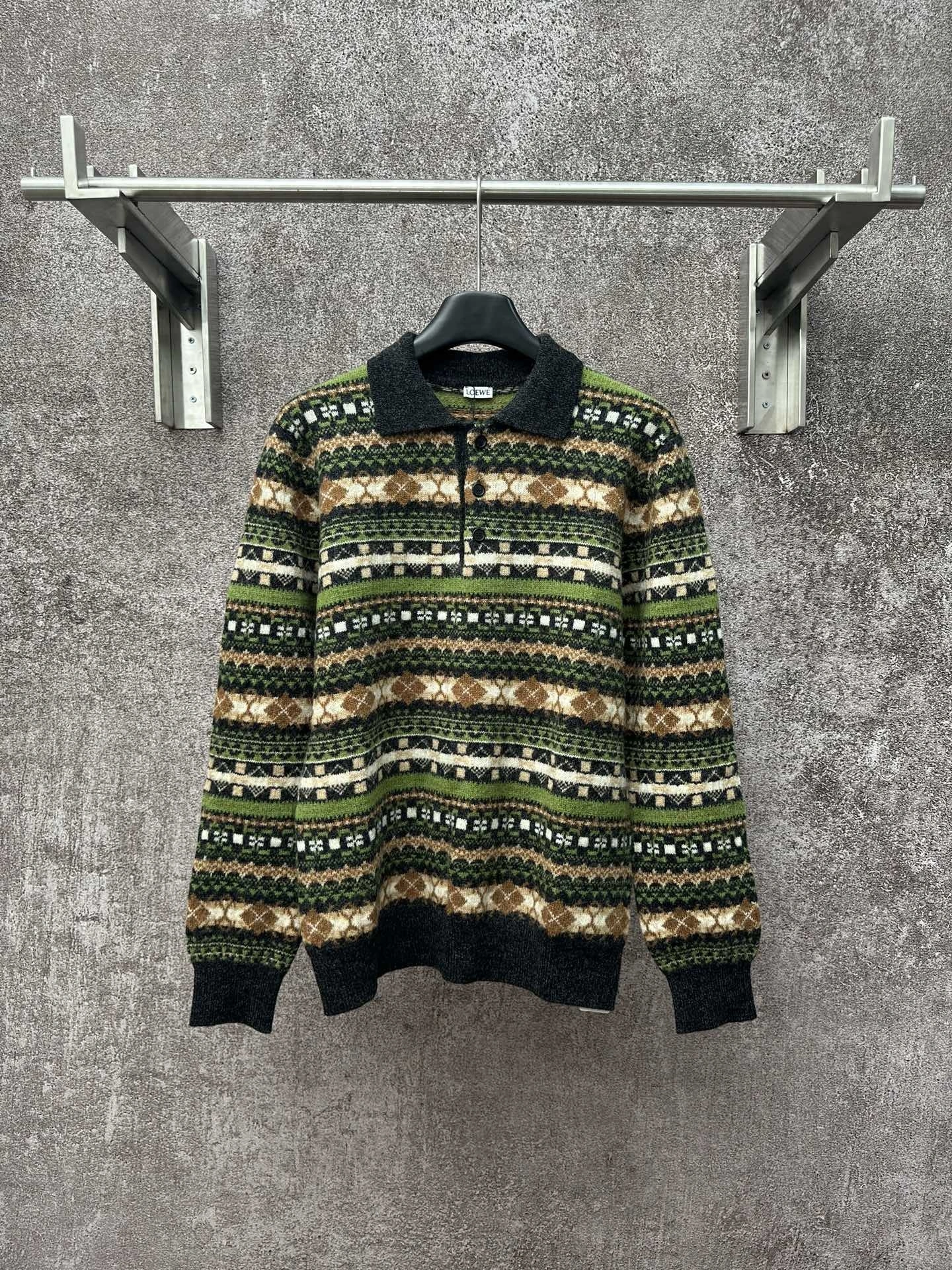 &wg.luxury-- 8o5w5 wool item: E-F431J1705